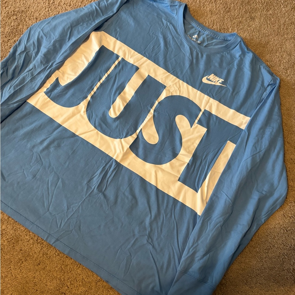 Nike Men's Sky Blue Long Sleeve Tee